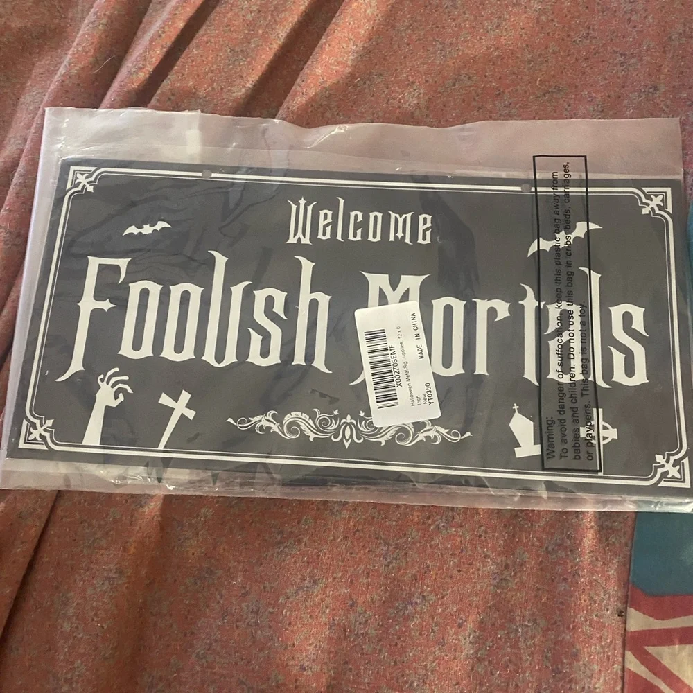 Welcome Sign with Gothic Design - Black